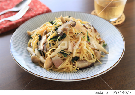 和風きのこパスタ 和風きのこパスタ 95814077