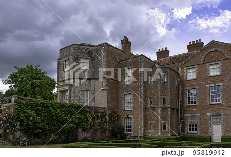 Mottisfont Abbey - a historical priory and country estate in Mottisfont, Hampshire, United Kingdom Mottisfont Abbey - a historical priory and country estate in Mottisfont, Hampshire, United Kingdom 95819942