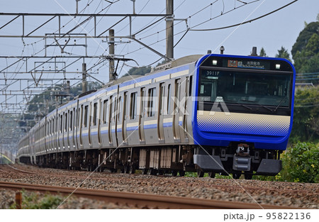 成田線 佐倉ー酒々井 JR東日本 E235系1000番台 F-01編成(鎌倉) 成田線 佐倉ー酒々井 JR東日本 E235系1000番台 F-01編成(鎌倉) 95822136