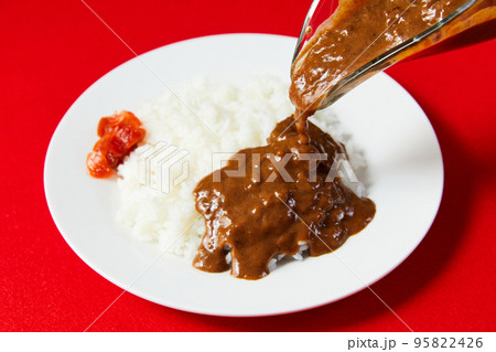 欧風ビーフカレー　ビーフカレー　欧風カレー　カレーライス　 95822426