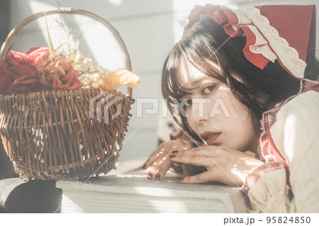 優しい日差しの中で 95824850