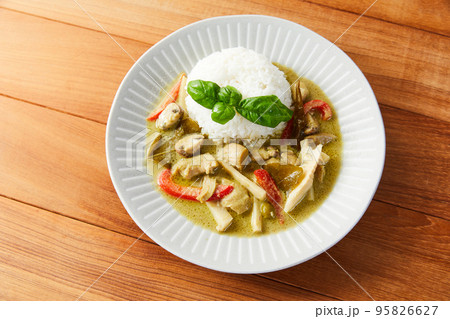 グリーンカレー タイカレー タイ料理 カレー カレーライス グリーンカレー タイカレー タイ料理 カレー カレーライス 95826627