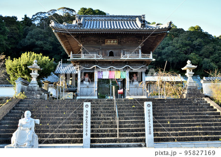 第22番札所 白水山 医王院 平等寺(仁王門)　【徳島県阿南市新野町】 95827169