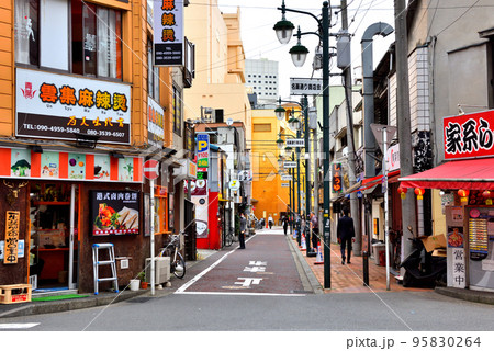 川崎名画通り入口周辺の食べ物屋 95830264