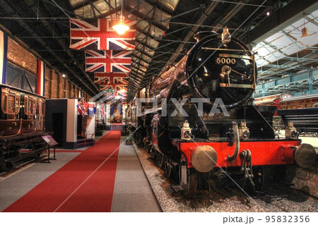 ヨーク鉄道博物館 95832356