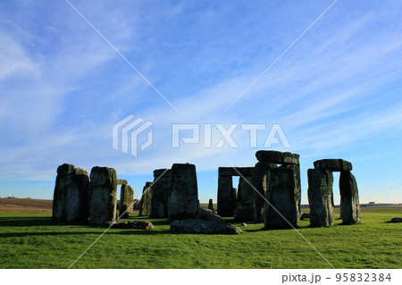 ストーンヘンジ 95832384
