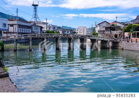 天草の祇園橋（熊本県天草市） 95835283