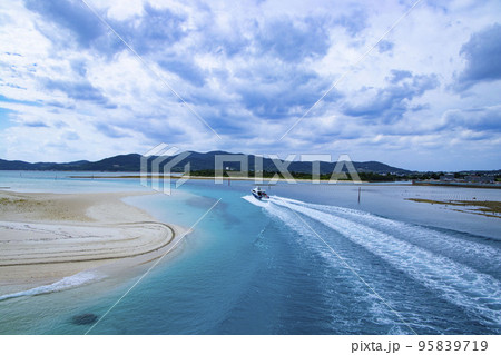 久米島の海 久米島の海 95839719