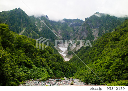谷川岳一ノ倉沢 谷川岳一ノ倉沢 95840129