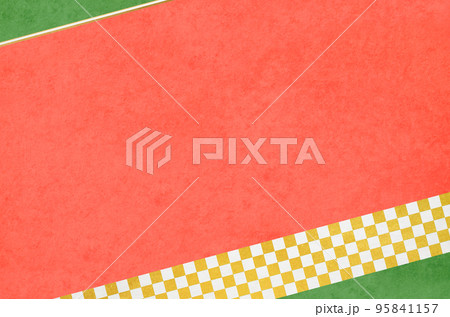市松模様の赤い和紙テクスチャ_和モダン背景素材 95841157