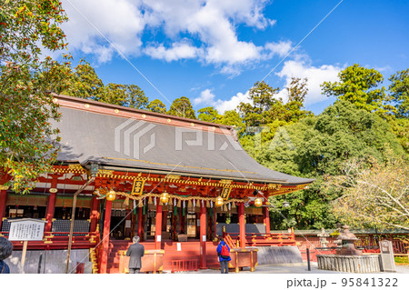 塩釜神社　左右宮拝殿 95841322