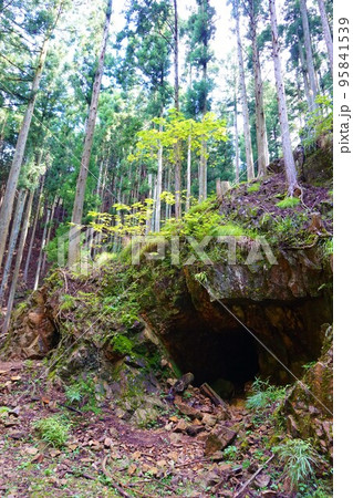 梅田鉱山 津久原鉱山 坑口 梅田鉱山 津久原鉱山 坑口 95841539