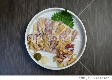 地鶏のたたき 地鶏のたたき 95842382