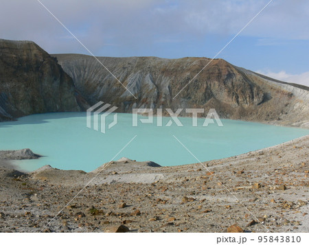群馬県吾妻郡草津町 草津白根山 常時観測火山 成層火山 湯釜 平成19年2007 10月撮影 群馬県吾妻郡草津町 草津白根山 常時観測火山 成層火山 湯釜 平成19年2007 10月撮影 95843810