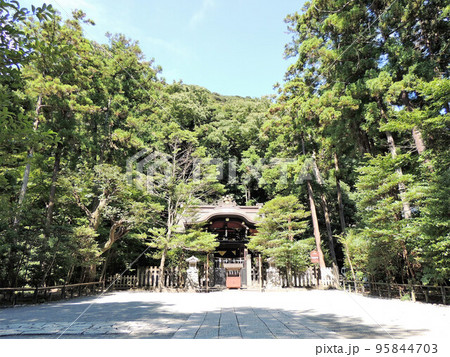 鶴岡八幡宮 末社 白旗神社 鶴岡八幡宮 末社 白旗神社 95844703