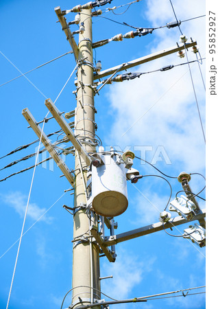 電柱　電線　碍子 95852927