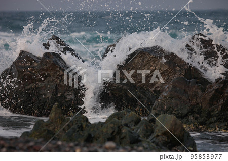 日本海の荒波 日本海の荒波 95853977