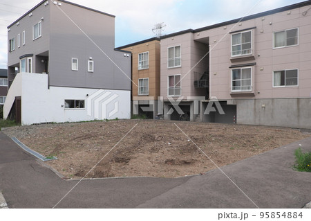 住宅地の空き地 住宅地の空き地 95854884