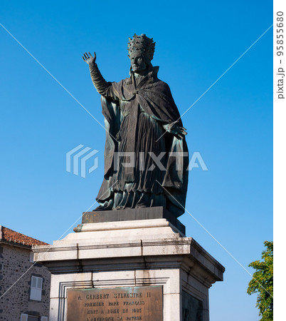 Statue of Pope Sylvester II in French city of Aurillac 95855680