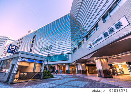 日本の横浜都市景観 11月・早のS0TETSU 横浜駅や横浜市営地下鉄ブルーライン横浜駅＝2日 95858571