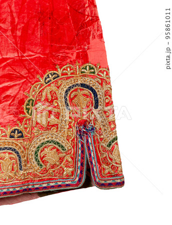 The decorative elements and ornaments on the Uzbekistan national robe sleeve 95861011