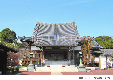 アメリカ領事館跡の本覚寺の本堂/神奈川県横浜市 アメリカ領事館跡の本覚寺の本堂/神奈川県横浜市 95861379