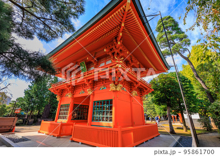東京 新宿区にある穴八幡宮 光松門 東京 新宿区にある穴八幡宮 光松門 95861700