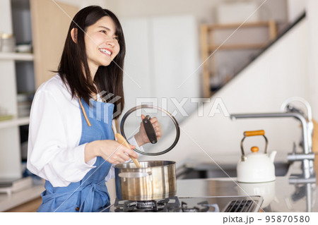 女性 ライフスタイル 家事 女性 ライフスタイル 家事 95870580