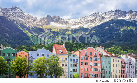 Innsbruck cityscape and Karwendel mountains, Tyrol, Austria Innsbruck cityscape and Karwendel mountains, Tyrol, Austria 95875380