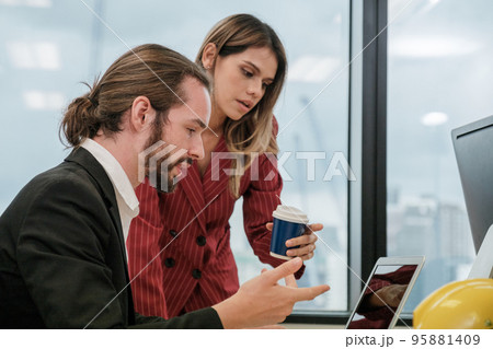 Business people working and meeting Business people working and meeting 95881409