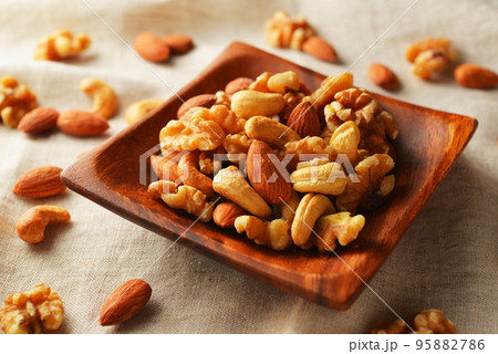 ミックスナッツ 95882786