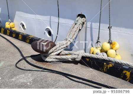 繋留用のボラード 繋留用のボラード 95886796