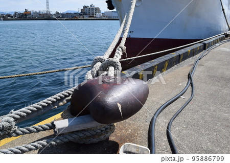 繋留用のボラード 95886799