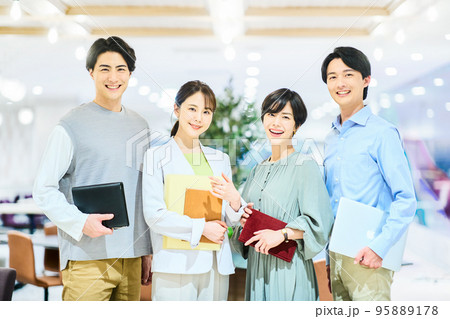 ビジネス　若い 95889178