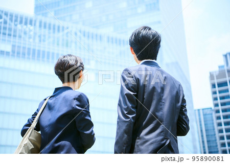 ビジネス　若い 95890081