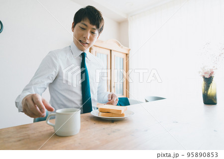 his home his home 95890853