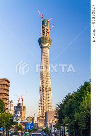 「東京都」建設中の東京スカイツリー 95890927
