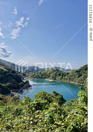 秋の島根半島四十二浦 美保関町諸喰 法田の風景 秋の島根半島四十二浦 美保関町諸喰 法田の風景 95891215