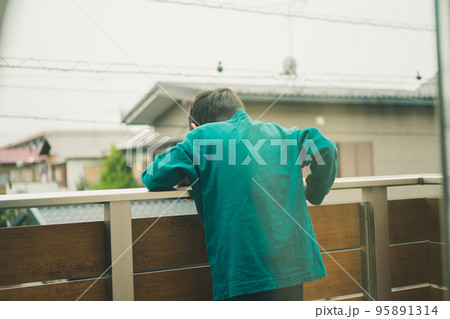 8 years old 95891314