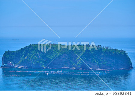 千葉県安房郡鋸南町から浮島方面を見る 千葉県安房郡鋸南町から浮島方面を見る 95892841