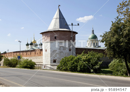 The walls and the north-eastern corner tower are Zeleynaya, or Kazennaya. Zaraisk Kremlin. Zaraysk. Moscow region. Russia 95894547