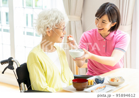 介護 95894612