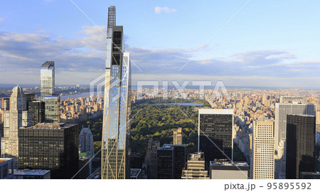 Aerial view of Central Park and New York City skyline late afternoon, USA 95895592