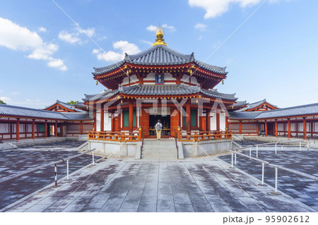 薬師寺　玄奘塔　大唐西城壁画殿 95902612