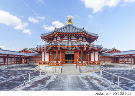 薬師寺　玄奘塔　大唐西城壁画殿 95902613