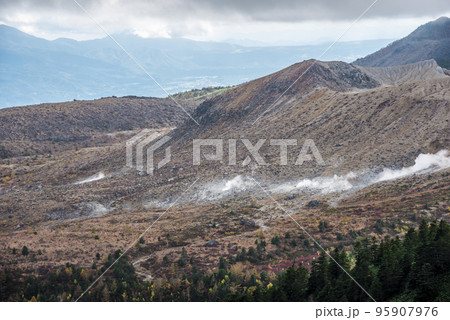 《群馬県》草津白根山　志賀高原渋峠より 95907976