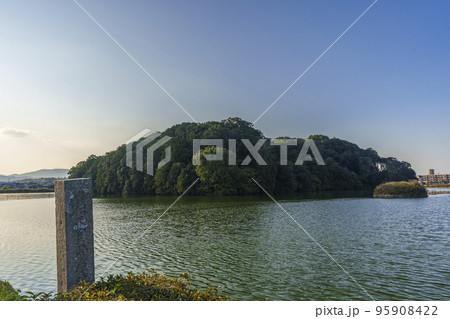 垂仁天皇 菅原伏見東陵 (宝来山古墳) --奈良 垂仁天皇 菅原伏見東陵 (宝来山古墳) --奈良 95908422