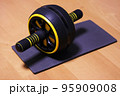 腹筋ローラー 95909008