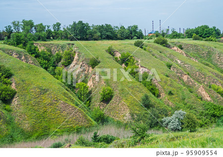 Gully is landform created by running water Gully is landform created by running water 95909554