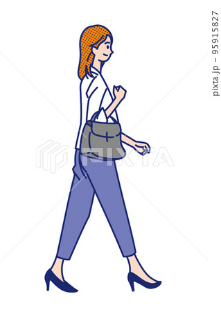 街を歩く若い女性 95915827